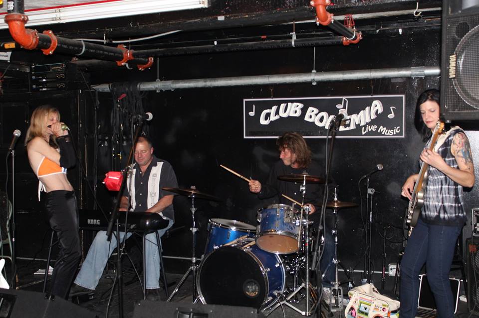 CagedHeatBoston's tweet photo. TONIGHT @CagedHeatBoston ROCK @PAS_LOUNGE with @redfrancismusic @TwistedRicoMgmt @BlowingSmokeBS @wmfo @WEMFRadio https://t.co/JTQWXTKFaf