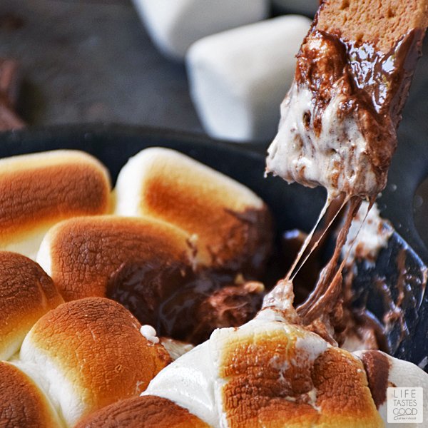 Lifetastesgoood's tweet photo. Ready for dipping in just 5 mins! Easy Peasy!! https://t.co/WdCGM4598a #ad #LetsMakeSmores @Walmart https://t.co/cYj9A6t7CZ