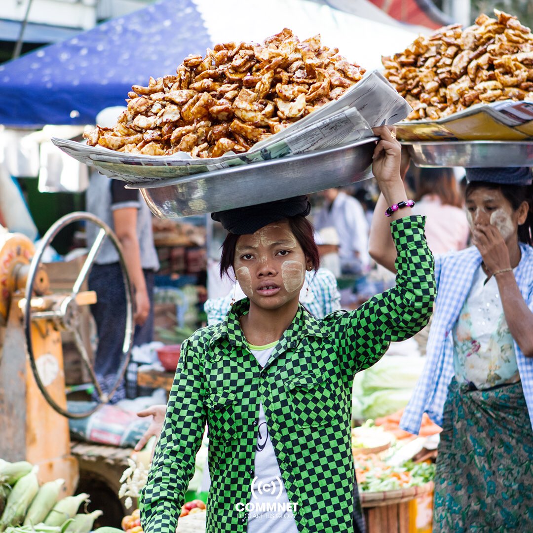 CommnetMedia's tweet photo. She makes it look easy. It's not. #talent #lifeinmyanmar #thanaka #missions https://t.co/cPcqybv2t9