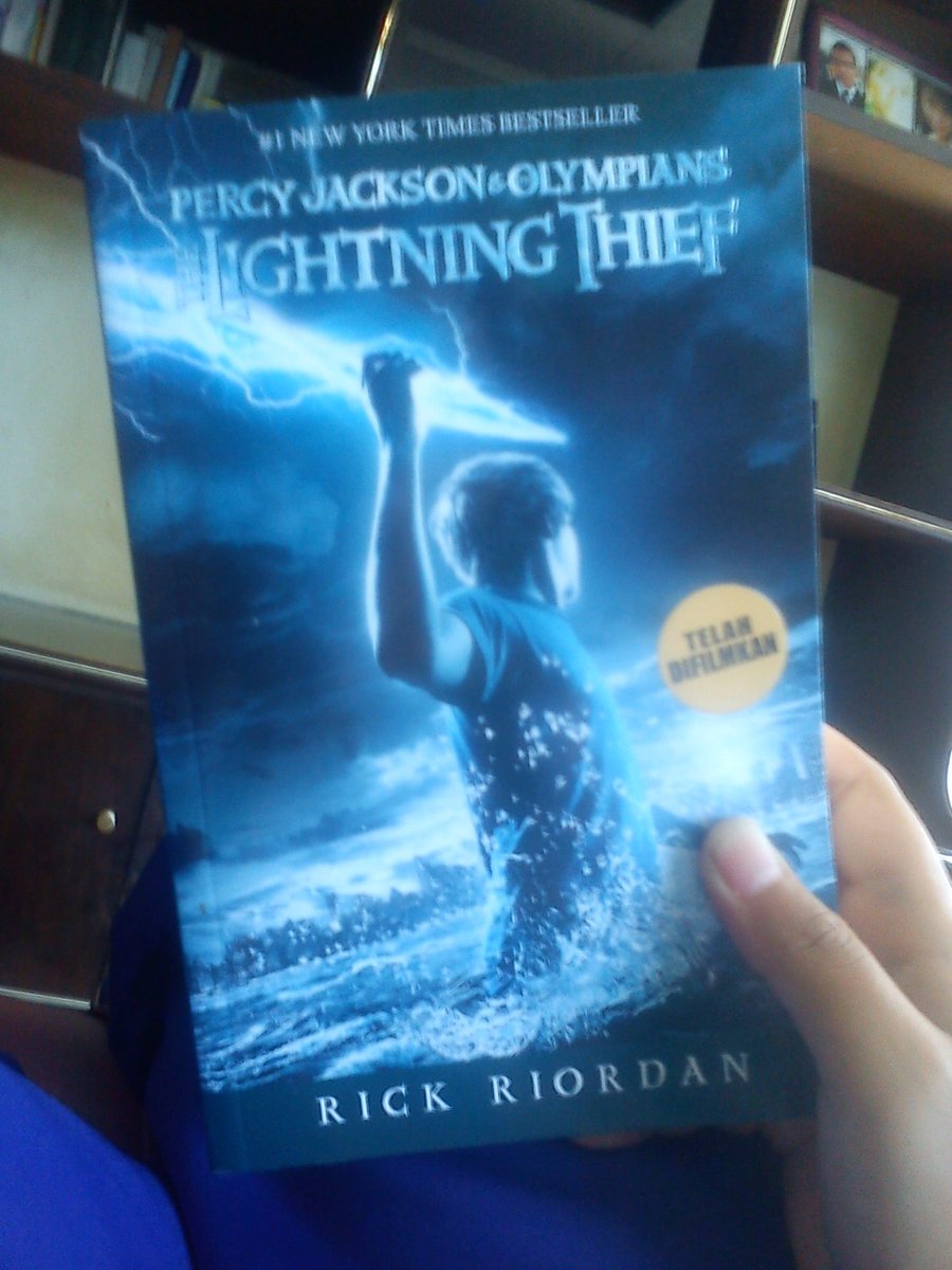 New book? I mean, again??
#PercyJackson1 ^^