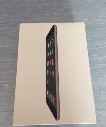 1starlivai's tweet photo. 🎁  #Concours  #RT + Follow  @Quentin_IOS  pour tenter de GAGNER un iPad Mini  (FIN le 1/05) https://t.co/LLkSN8USw6