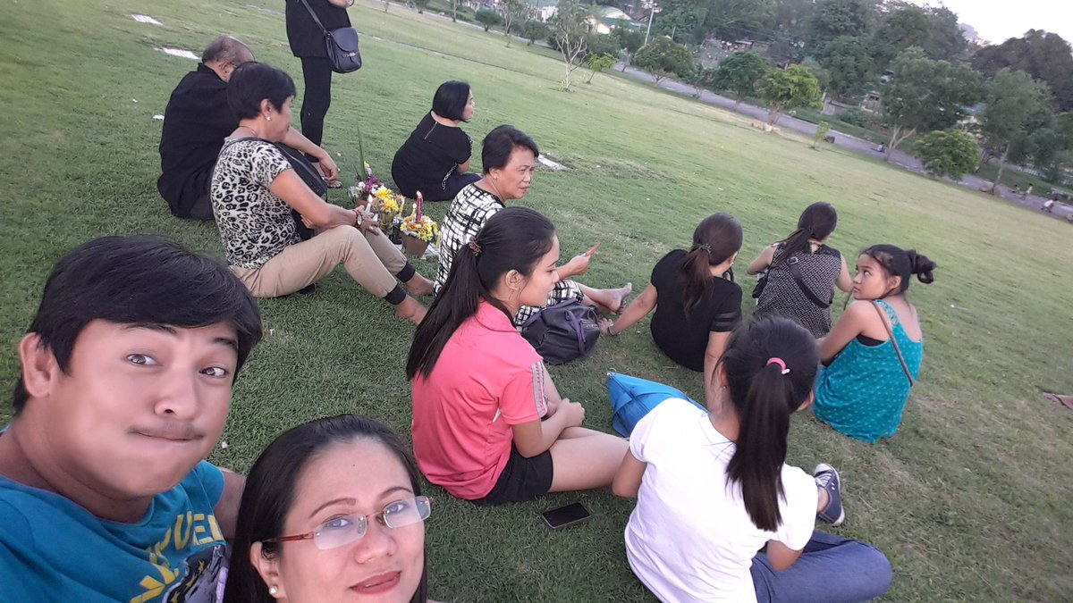 patrickromero30's tweet photo. Sila yung mga pamilyang abadejose https://t.co/C41tOrfOVw
