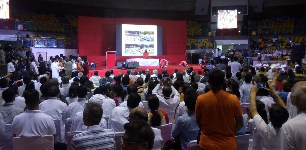 yogrishiramdev's tweet photo. Addressing Yog enthusiasts at International Yoga fest in Talkatora Stadium https://t.co/WfdYlNEN1K