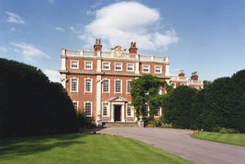 EnjoyStaffs's tweet photo. Today's #StaffordshireDay competition: win lunch for two @SwinfenHall!

Follow &amp; RT this before 11 to enter! https://t.co/wnS0MuXusJ