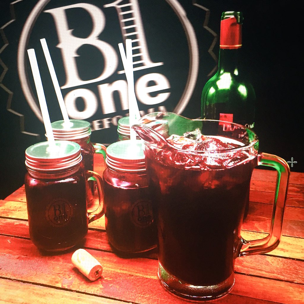 B1oneMex's tweet photo. Espera la Promoción de #Calimochos es la mejor opción para este calor. https://t.co/SBRLpAjZtt