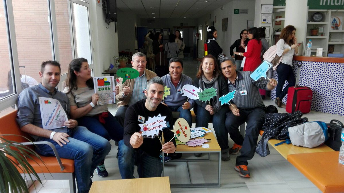 Y #GeHoradada 2016 asaltó Sevilla en plena feria de abril, reclutando piratas para el MEGA de julio