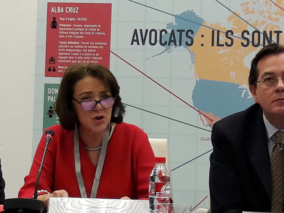 NotisJuridicas's tweet photo. "Después del periodismo la Abogacía es la profesión más peligrosa del mundo" Dominique Atteas  #EncuentrosenMadrid https://t.co/920EdG4vrd