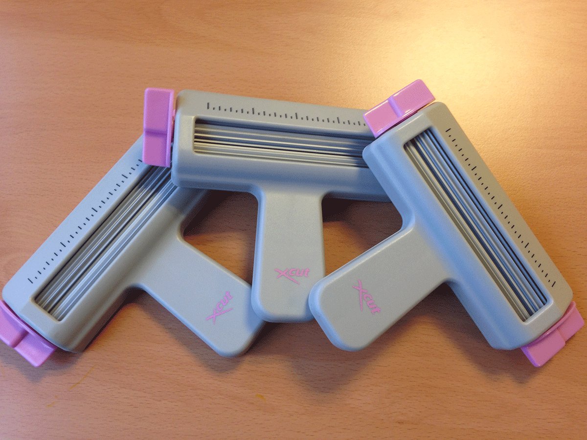 Win a handheld paper crimper! Follow &amp; RT by 11.59pm on 25/4/16 to enter. bit.ly/PIlegal #FreebieFriday