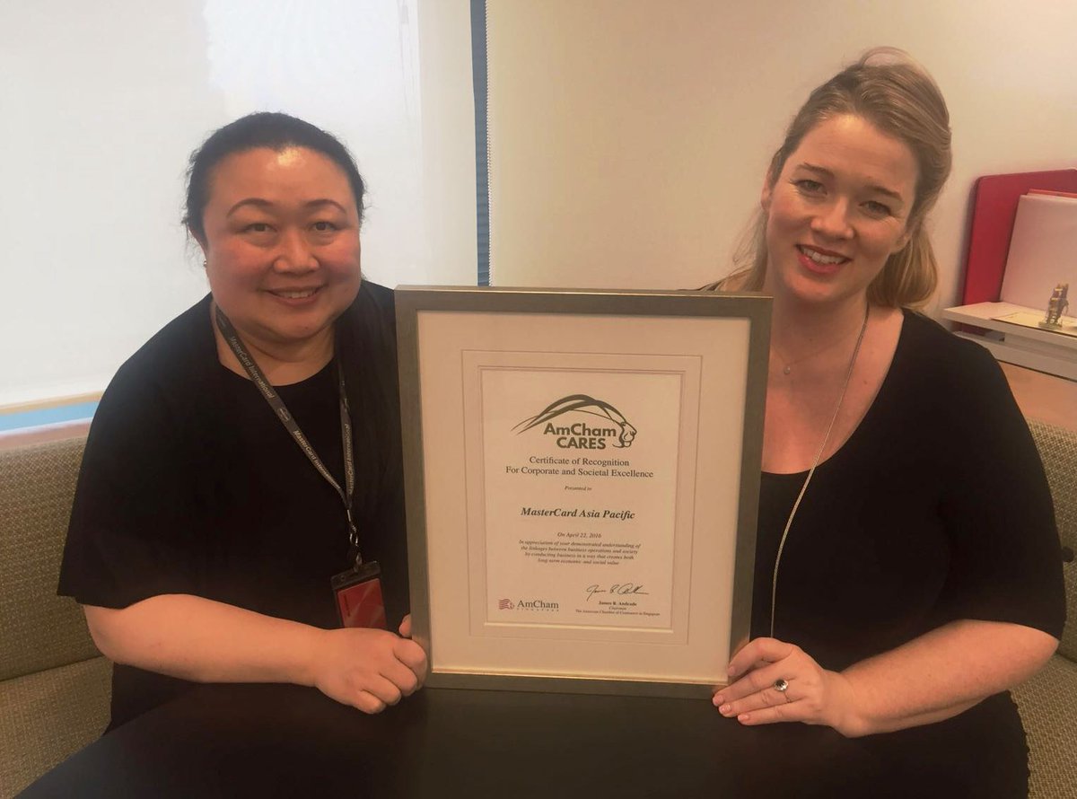 MastercardAP's tweet photo. #MasterCard is honored to be awarded the @AmChamSG CARES award for our #CSR efforts in Singapore https://t.co/ikXACkxh7o