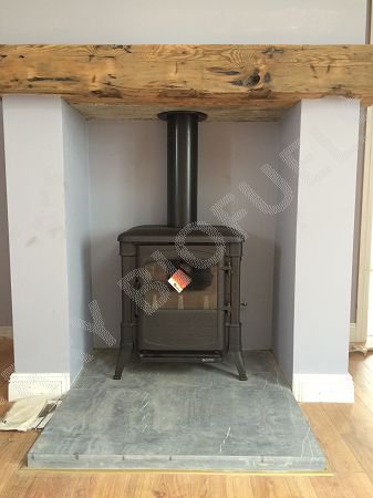 KerryBiofuels's tweet photo. An 8kW #LaNordica Viola #solidfuel stove installed in a cottage in #Duagh, Co Kerry. Italian styling. https://t.co/wgTdngemHI