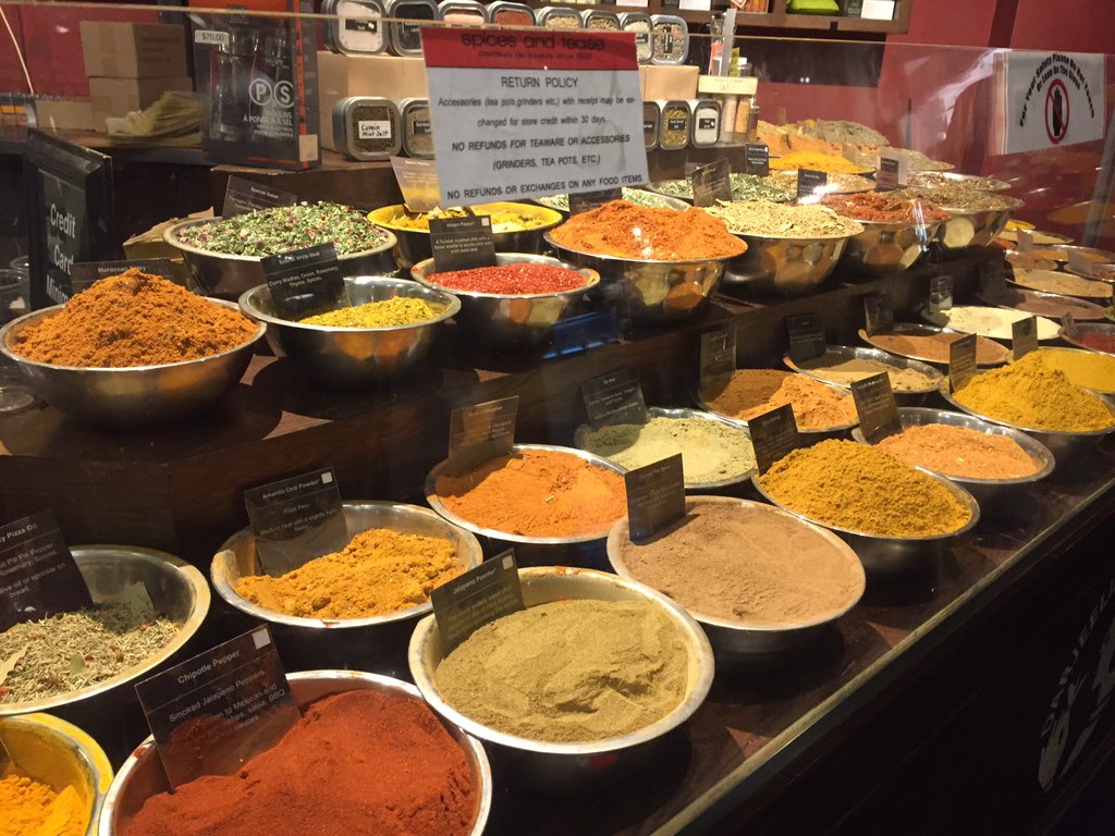 MsLittleKitchen's tweet photo. The Sahara of Spices -- somewhere between #GrandCentral and #Chelsea, I stocked up on all my herbs and spices.. #NYC https://t.co/cy9xBoU0m6