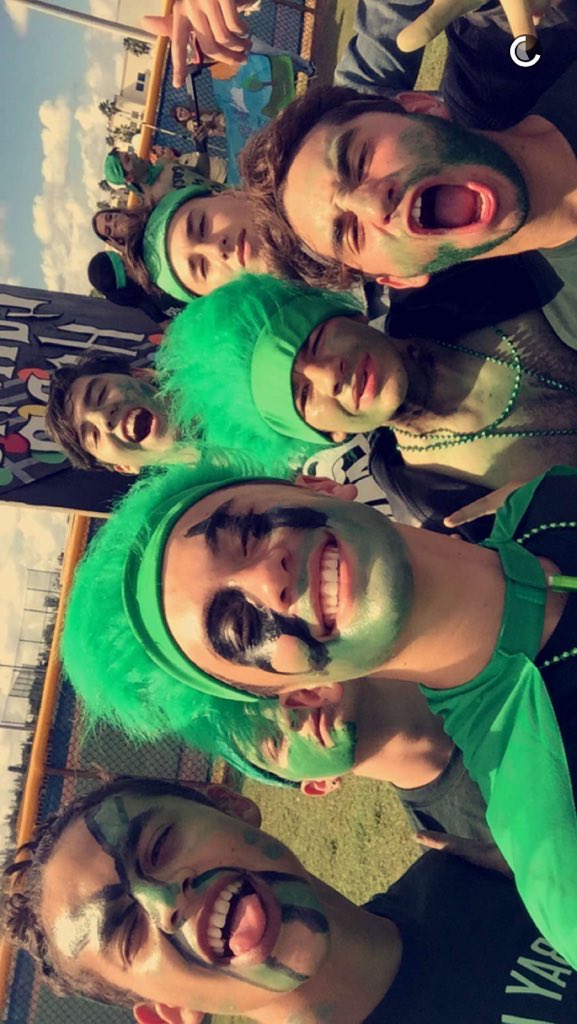 Sam_pinchevsky's tweet photo. Happy birthday to the day 1. Love u kid #pingaso #shtsquad ❤️❤️❤️ https://t.co/7Hfn8LG81N
