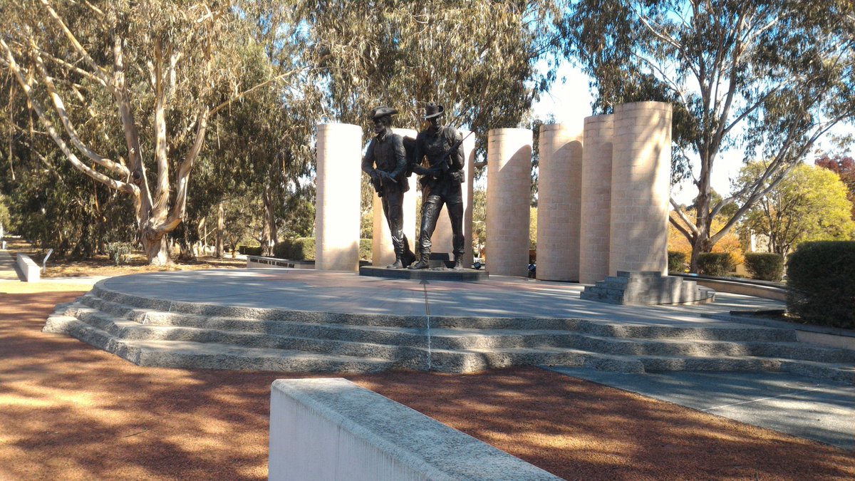 ZippyIO's tweet photo. #WarMemorial #Canberra https://t.co/3njYxDTR2h