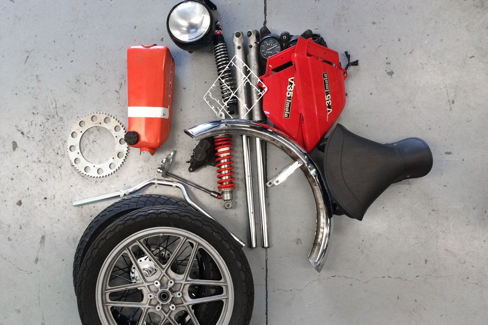 ANDREA_SEGLIANI's tweet photo. #Shooting for #OfficineMeccanicheSegliani 
BUILD YOUR CUSTOM #CafeRacer #Motorcycle #Customized 
#80mm https://t.co/Nr60rCOEIQ