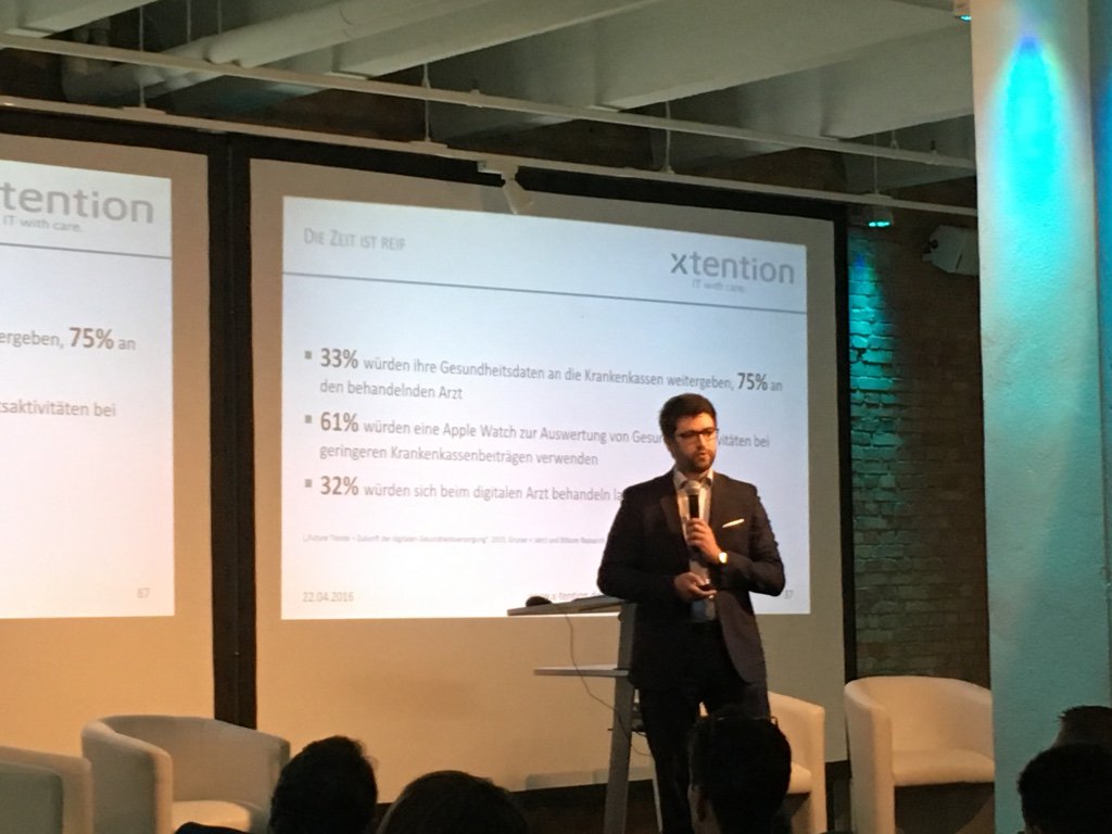 Medexo_GmbH's tweet photo. 33% würden ihre Gesundheitsdaten an die #Krankenkassen weitergeben, 75% an den behandelnden Arzt. #eHealth #ForumDG https://t.co/9TNpAKr8Zc