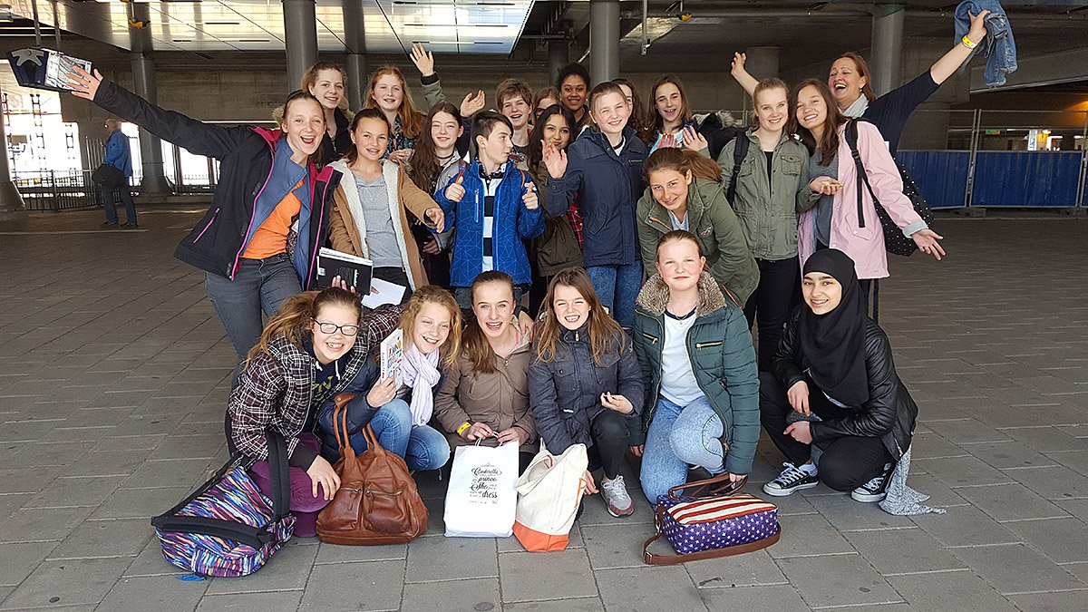 Roland Holst College tweet media