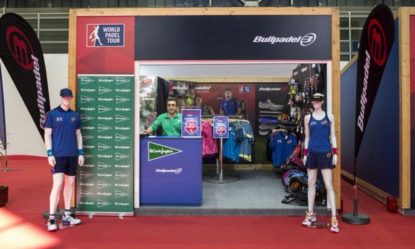 bullpadelsport's tweet photo. Participa en nuestros sorteos! 
- Equipación oficial del @WorldPadelTour 
- Pala Vertex de @Maxisanchez06 
- Mochila https://t.co/9kudAtkamm