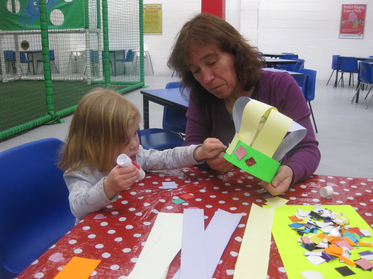 SnakesIpswich's tweet photo. Celebrating The #QueensBirthday through Arts and Crafts! Join us every Thursday at 11am for some hands on fun https://t.co/QqvYLjmlyh