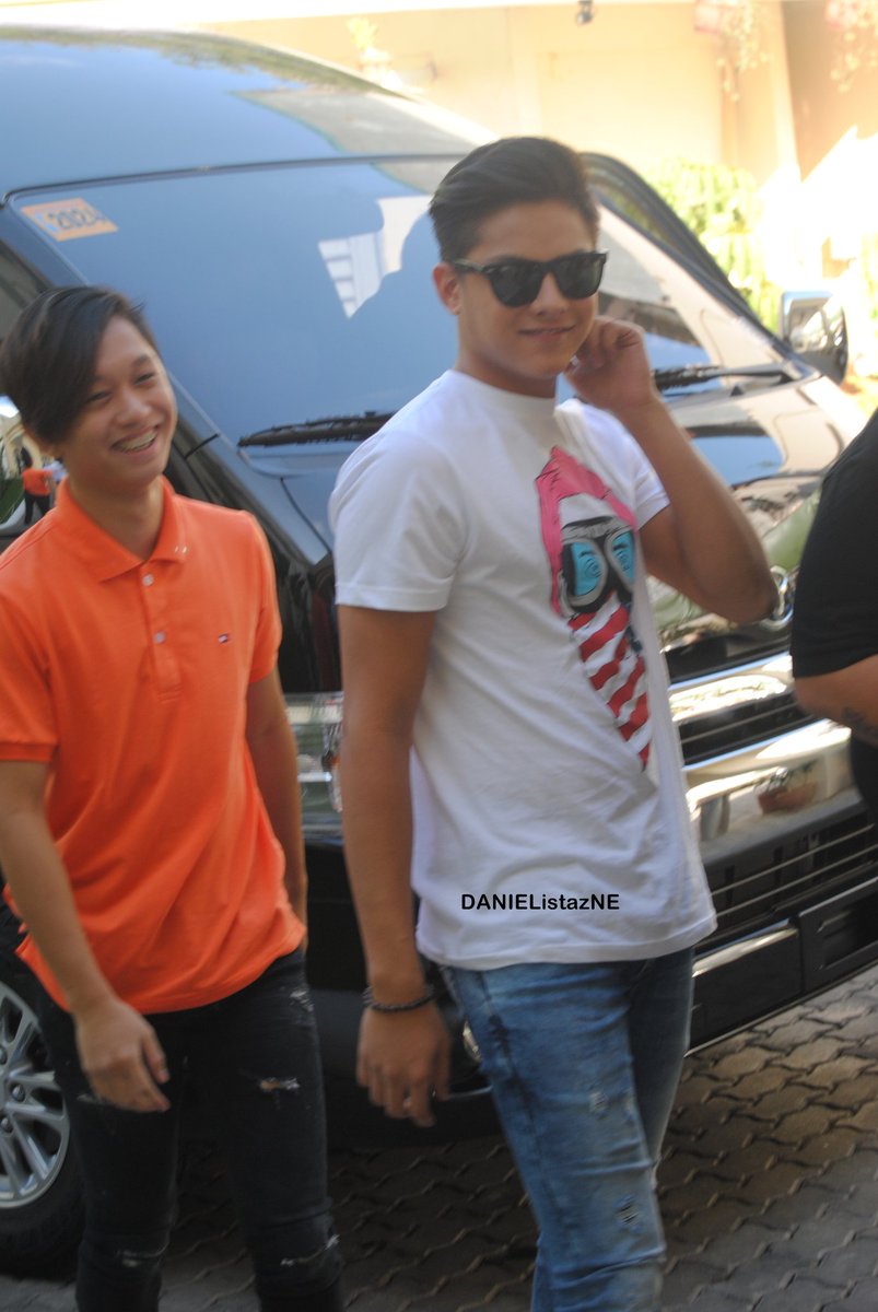 DANIEListazNE's tweet photo. supremo's arrival last tuesday at our bday bash for him. @DANIEListaz #DANIEListazBdayBashForDJP #SPOTLIGHTonDJP https://t.co/OqFlhk5SvF
