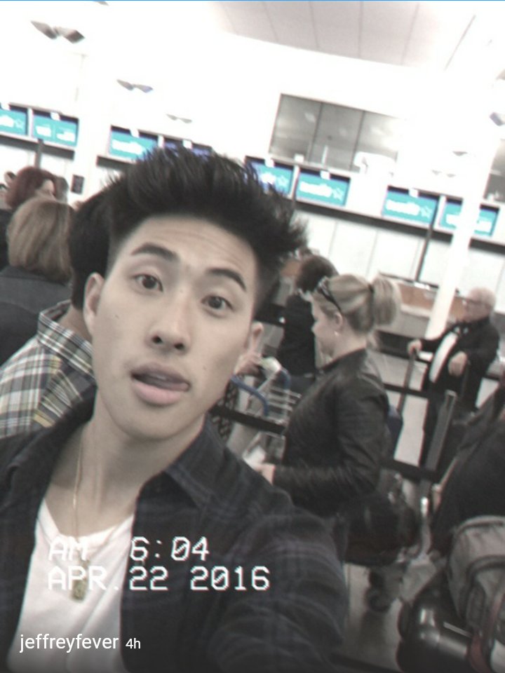 shotsgroup's tweet image. @JeffreyFever:Airport bounds (via @shots)