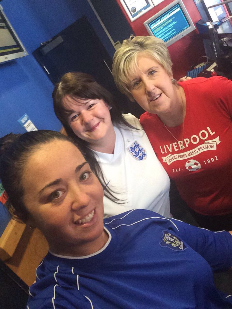 D143 Broad Lane showing their support for worthwhile cause <a href="/area14kickon/">Area 14</a> <a href="/gharropwh/">Gareth Harrop</a> <a href="/sea_pigeon/">Steven White</a>