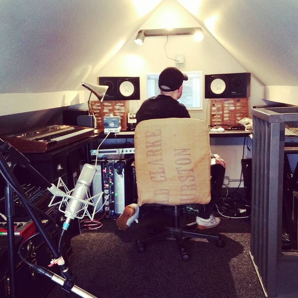 malpasmusic's tweet photo. In the plasma cave #album2underway https://t.co/U9ik4HFM9N