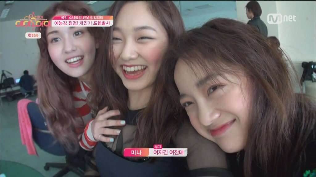 EarnLuv's tweet photo. โซมีจับนมพี่มินา...โอย มังเน่ออนท็อป พี่ๆช่วยปรามด้วยค่ะ55555555☺️ #IOI https://t.co/DPU94C3YzS