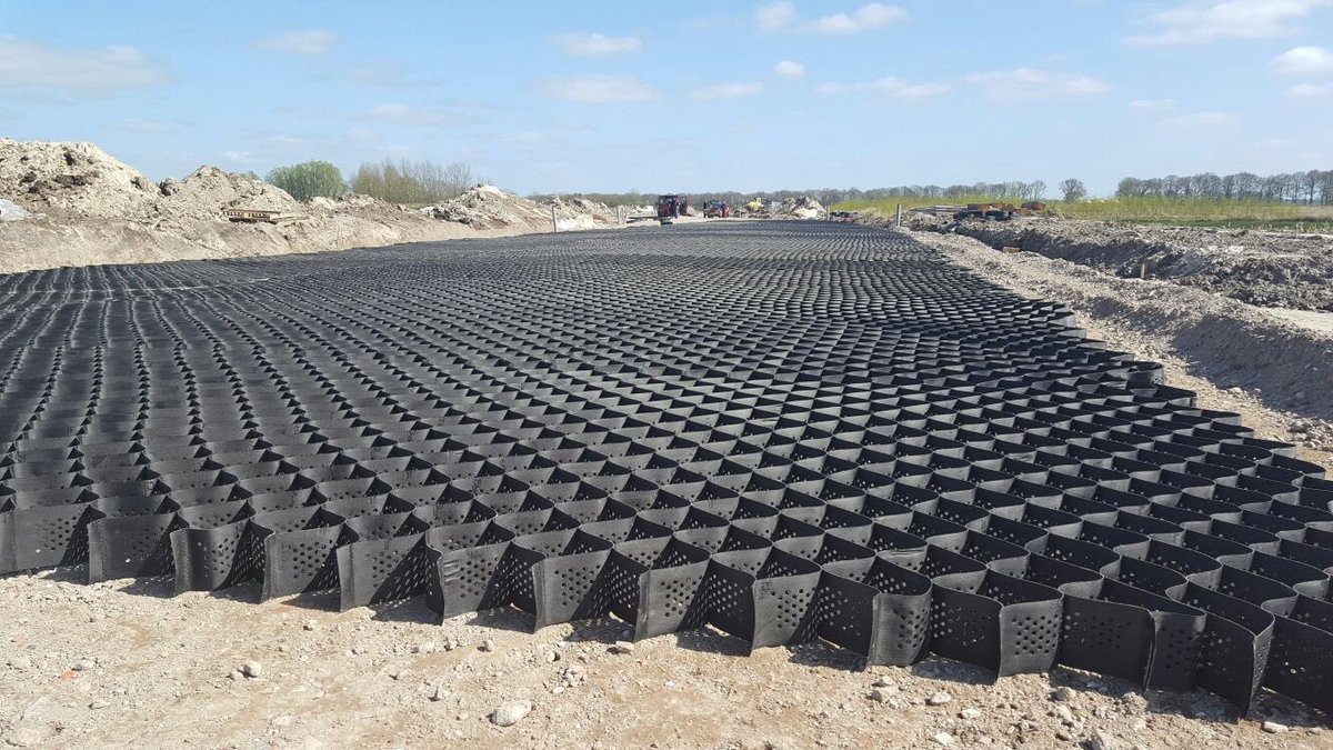 KMalenstein's tweet image. Mooi project #prs-neoweb #funderingswapening onder #asfalt. @iGEMGroningen11