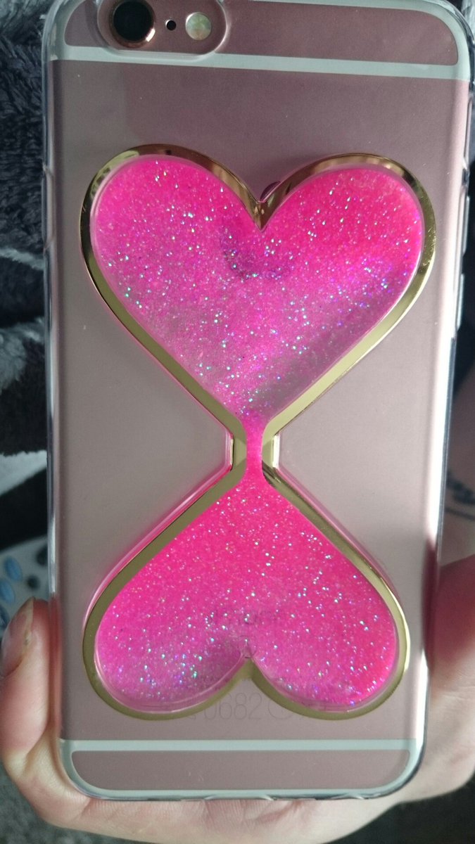 borderline_babe's tweet photo. Beautiful case I love love love it x ๐๐๐๐๐ #iphone6s #liquidglittercase https://t.co/PY9znuVPxX