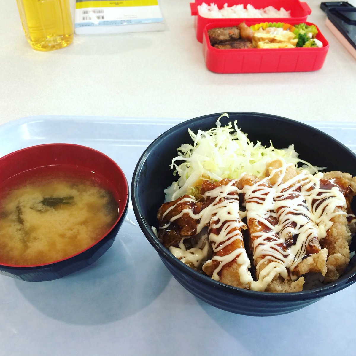 ttalgiyj9095's tweet photo. #misosoup #้ณฅ็ผใ #ไธผ
so yummmy!
#้ฃๅ ๐ท๐ท๐ฏ
#todaymenu
#Campuslife https://t.co/WOXiGcp6TY