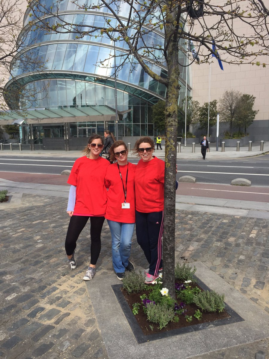 TheCCD's tweet photo. Great work done today by the team @TheCCD and local companies for the Dublin #DocklandsVolunteerDay @BusinessDock https://t.co/K2LutYaNuC