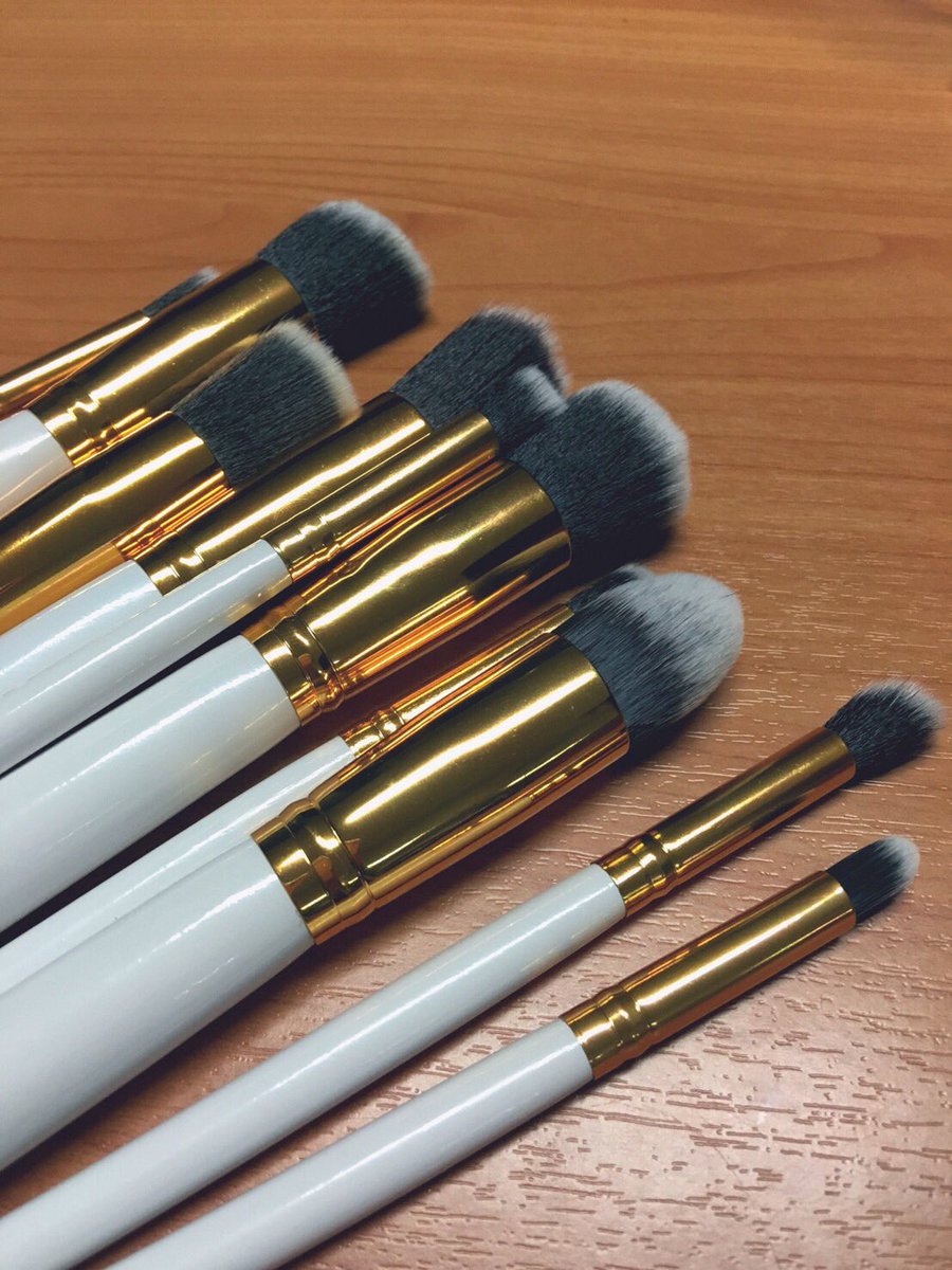 oaktreebrush tweet picture