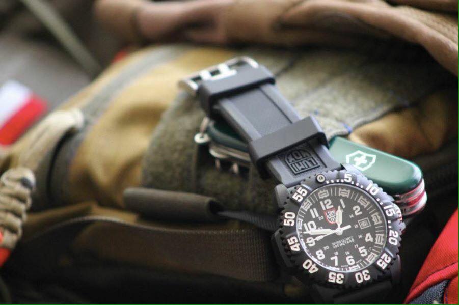 luminoxid's tweet photo. #Luminox fan on Facebook, Gar Nol is packing his #EssentialGear, including a Navy SEAL Colormark 3051
#luminoxid https://t.co/YGXdpWHp8c