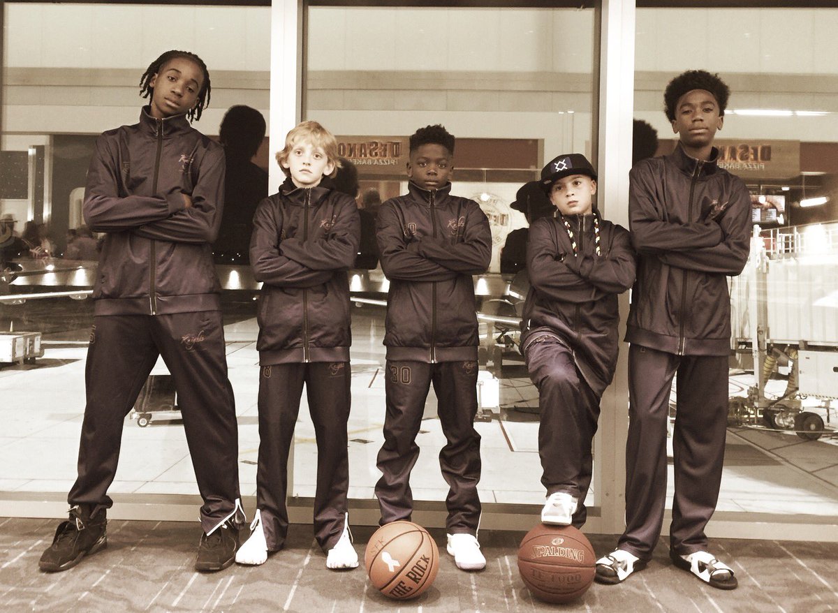 SFloridaKnights's tweet photo. Heading 2 King James Shooting Stars Classic βοΈπ #vse #sfknights @PBCBBallForum @AAU_Basketball @CoachDruJoyce https://t.co/s8dmC18aUb