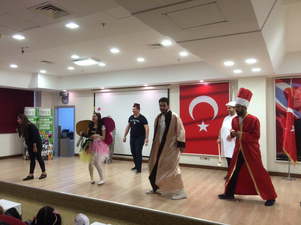 ZRVHukukKulubu's tweet photo. @SahneKafasi 'na bu güzel tiyotrosu için teşekkür ederiz... https://t.co/T6JPz6LEfX