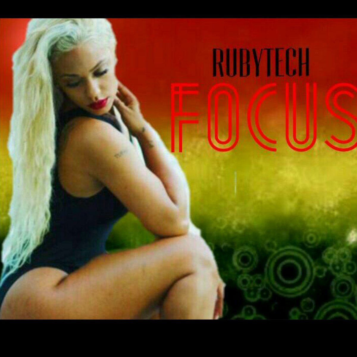 Ofclrubytech's tweet image. @sizz9 Hail my dude, #OFFdaRip #rubytech #mildewRiddem soundcloud.com/officialrubyte… #focus