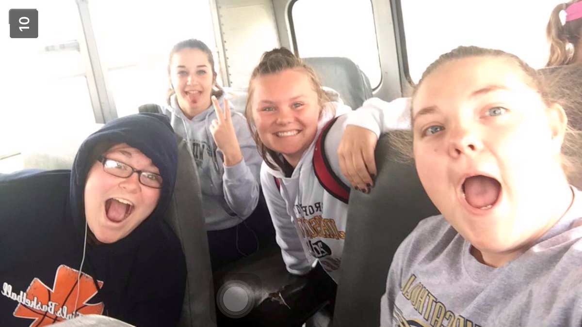HHSthrowers's tweet photo. I think all the runners were mad when the throwers woke up from their nap. #loud #throwers https://t.co/hCPIRinQ48