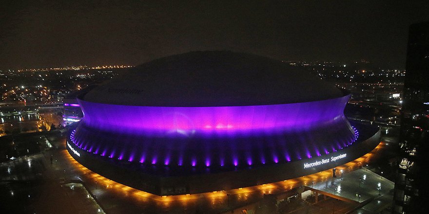 people's tweet photo. Eiffel Tower, New Orleans Superdome and more light up in honor of Prince https://t.co/Ay49PZFLrg #PrinceRIP https://t.co/PTyx0gZ040