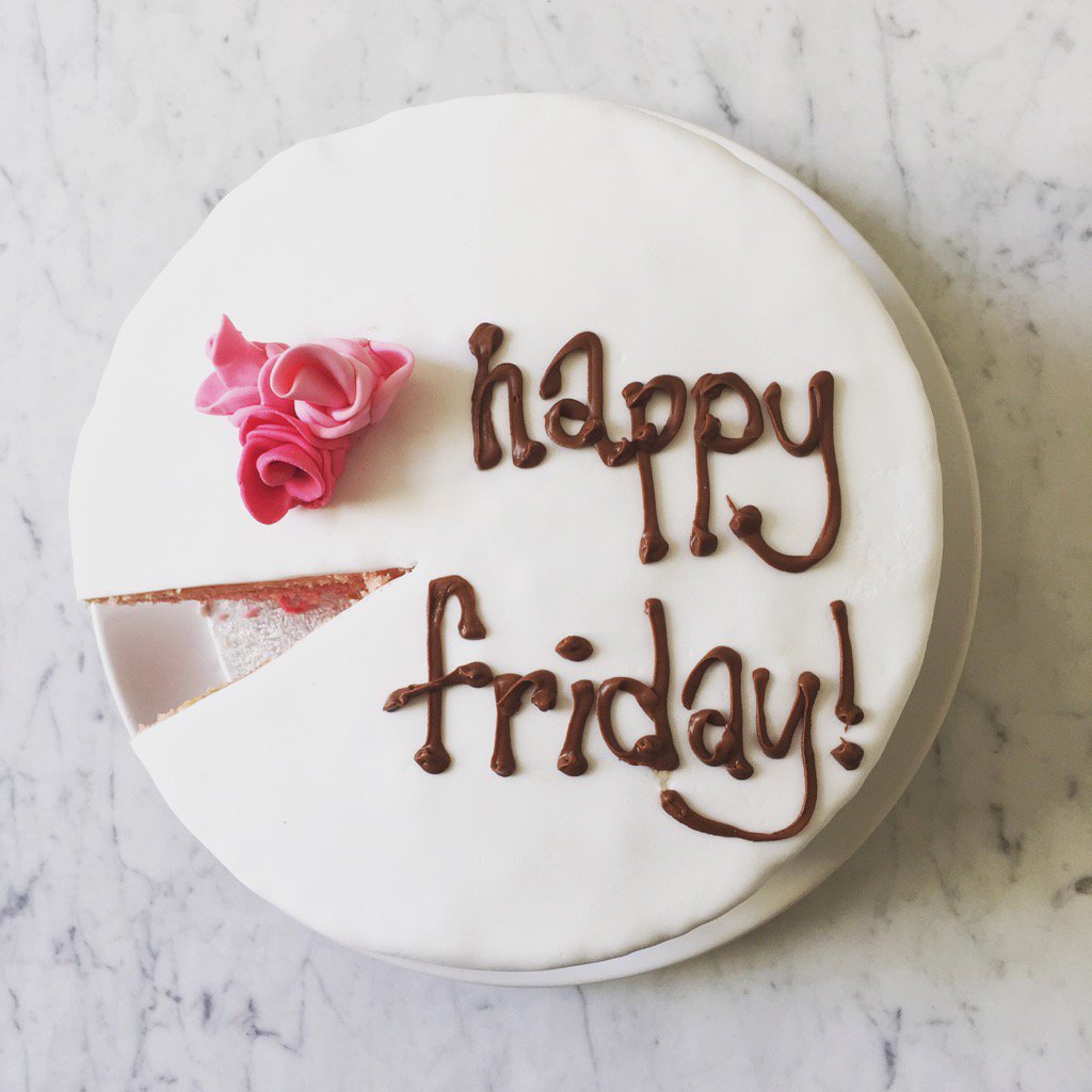 verenahubertz's tweet photo. Best job #testbaking #friday @1KitchenStories https://t.co/DFbXarKQ9G
