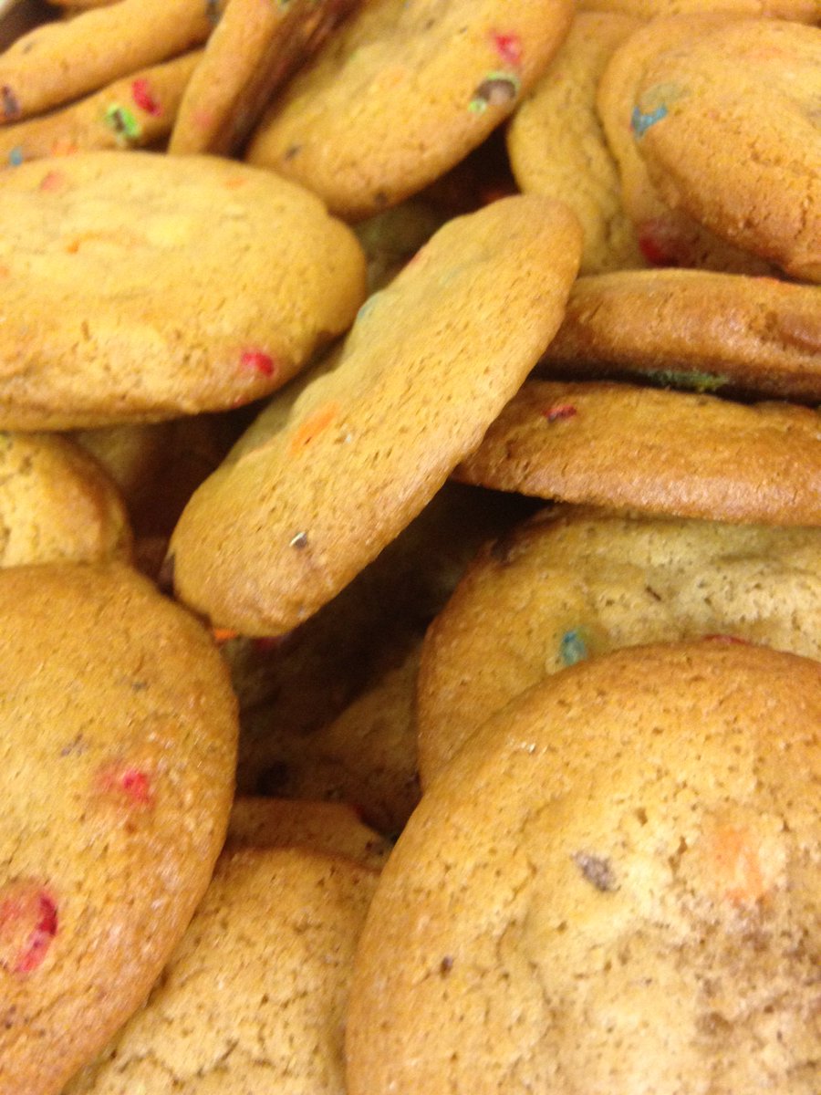 ChefMikeSCS's tweet image. Our students love Hampton Creek Rainbow cookies!! #hamptoncreek #experiencecompass