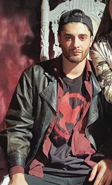 gennbitch's tweet photo. Siamo circondati da fanboy, è ufficiale https://t.co/qPcWSf2neY