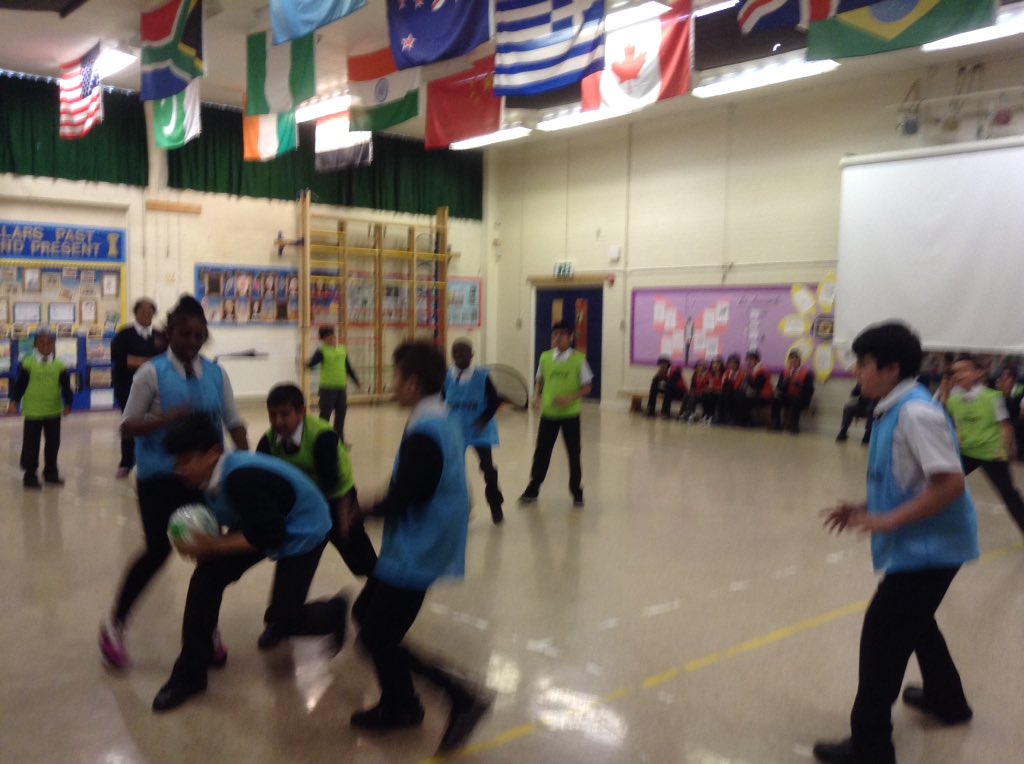 shindymahal's tweet image. 6A Handball Competition @VicParkAcademy @sports4kidsUK #fastgame