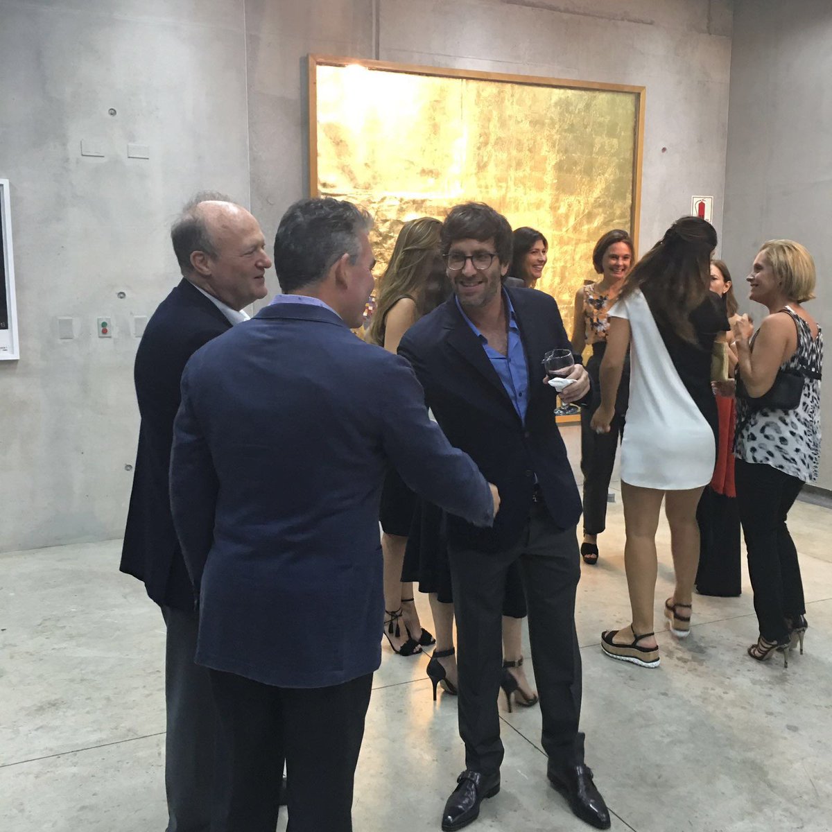 arternativ's tweet photo. Coctail realizado en la @UTECedu con obras de la Colección Hochschild, coincidiendo con @ARTLIMAoficial https://t.co/cZ1p5M7w31