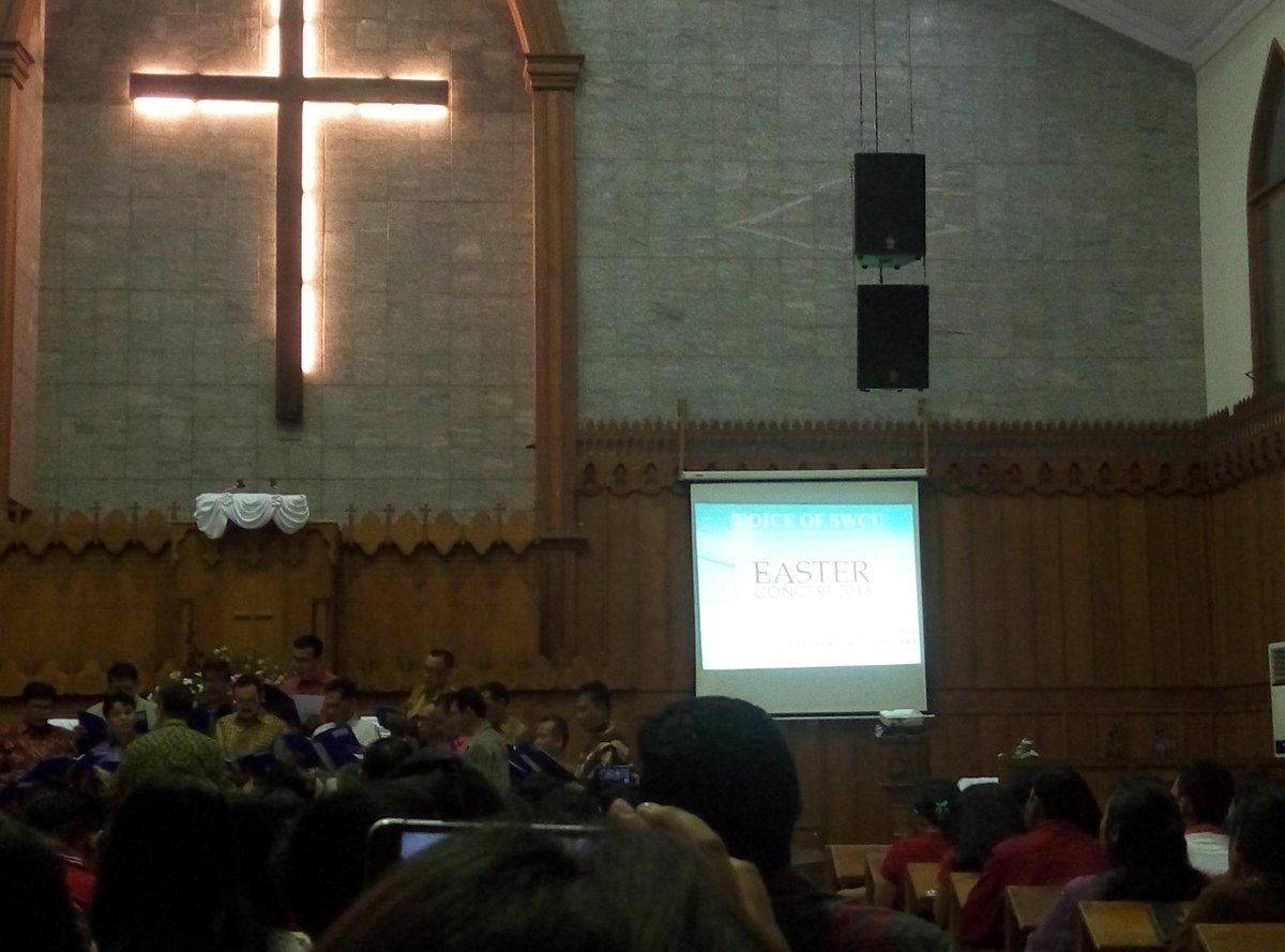 PSM_VoiceofSWCU's tweet photo. yuk mari yg ada di semarang..langsung meravat ke HKBP KERTANEGARA...😁 sbntr lg EASTER CONCERT 2016 Voice of SWCU..😘😘 https://t.co/t1wUYekHGf