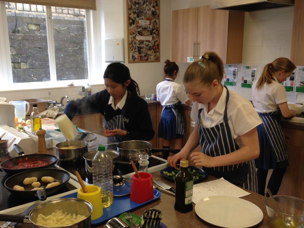 RHSBEnglish's tweet photo. Yummy... Food glorious food at the Year 7 Masterchef heats @royalhighbath https://t.co/dkoHlqwiR1