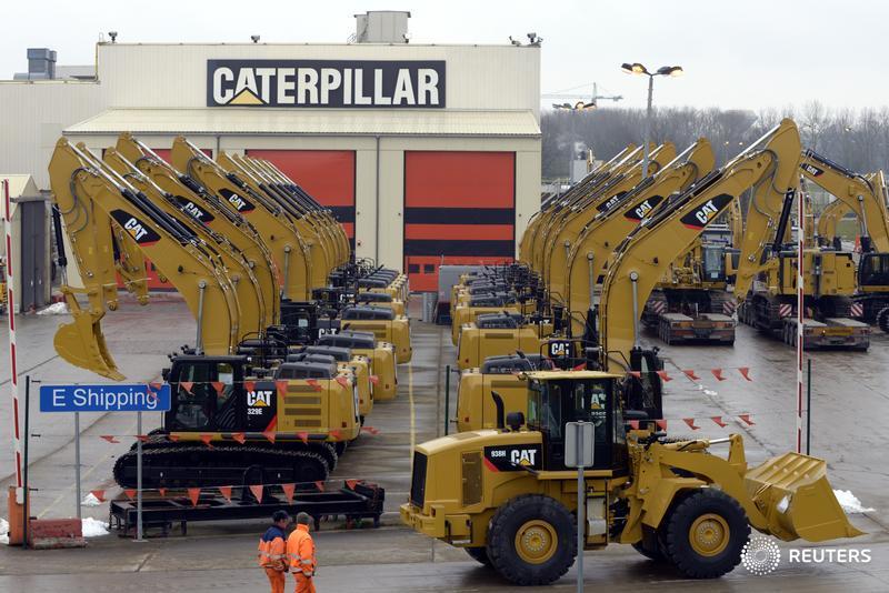 ReutersBiz's tweet image. Caterpillar, world's largest heavy machinery manufacturer, sees quarterly profit decline: reut.rs/1SocIRY