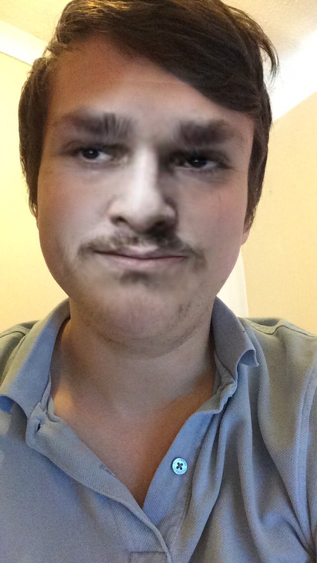 Innescliff's tweet photo. The night is dark and full of faceswaps #JonSnowIsNotDead https://t.co/ESIUJRAc3U