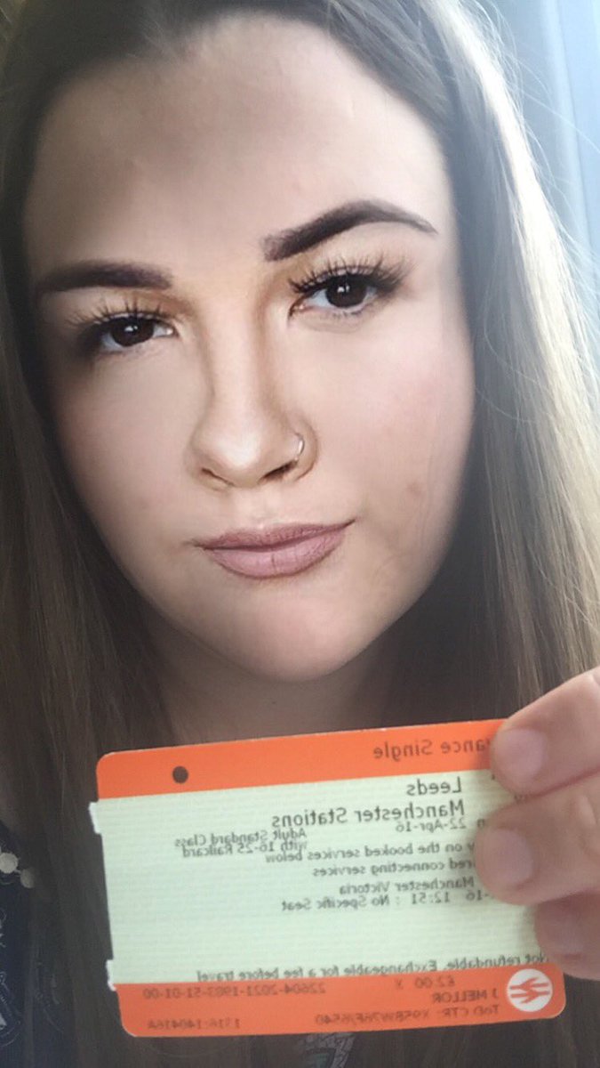 grxcepayne's tweet photo. #5sosupdate arzaylea is on her way to #SLFLManchester https://t.co/F9gpR50qOb