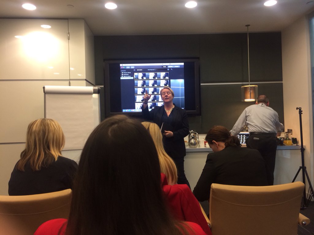 Corahsmum's tweet photo. Pitching with @streets_julia this afternoon at @fin4fem! Some great pointers &amp; tips 🙌 https://t.co/Es8vIf2Xtz