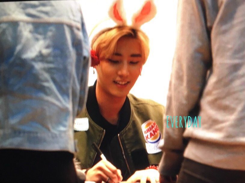 ppreawara's tweet image. ใครชอบกาตุ่ยกันนะ....เกิดความขี้ชิป  #AnJun ขึ้นมาทันที